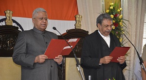Hon�ble Chief Justice of Gauhati High Court Mr. Justice Shri Ajit Singh administering the oath of office to the Governor of Tripura Shri Tathagata Roy as the Governor of Arunachal Pradesh in the Darbar Hall of Raj Bhavan, Itanagar on 10th July 2016.
